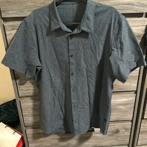Lululemon Men’s Shirt